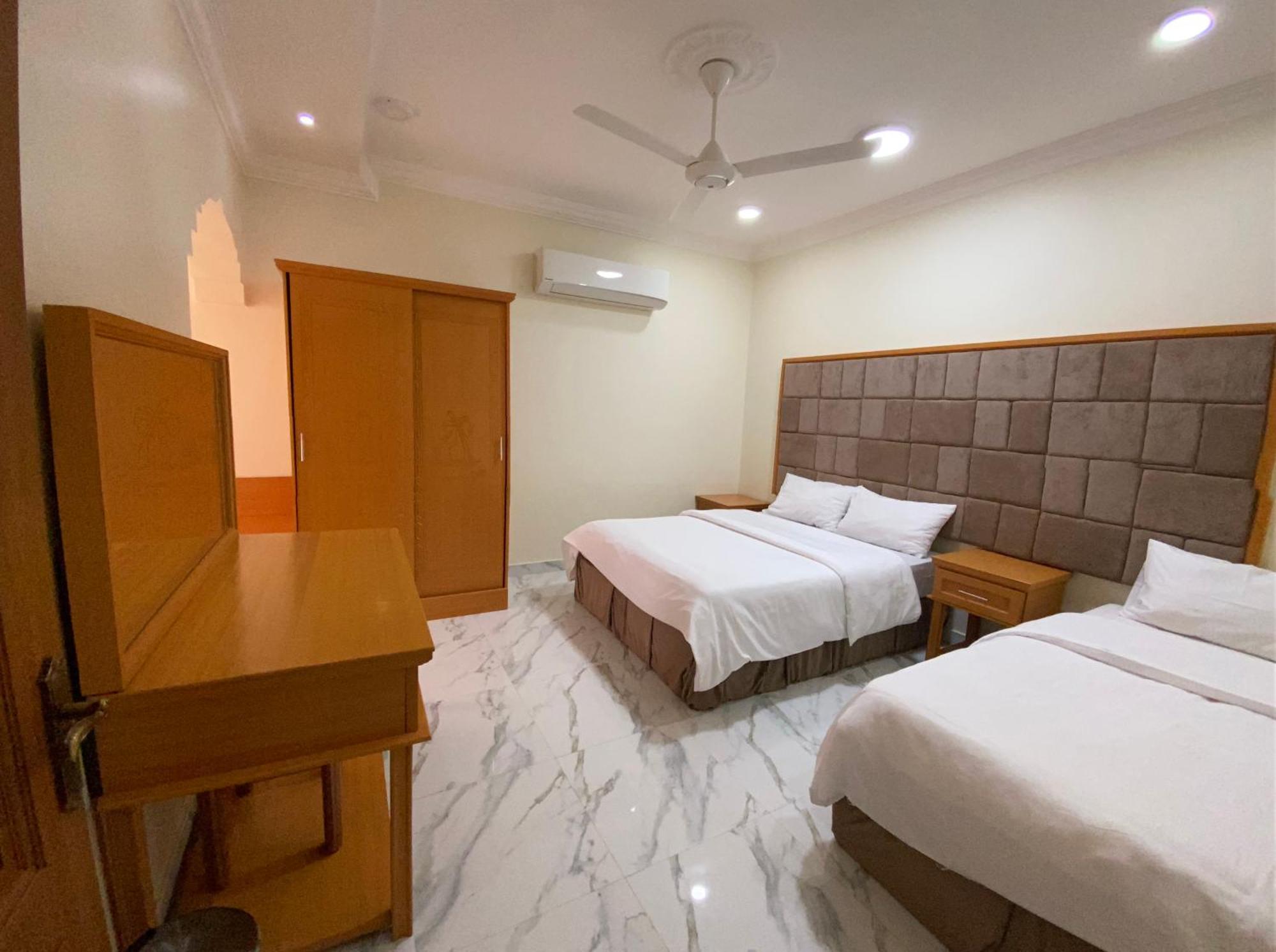 Al Jood Hotel Apartment Hilf Екстер'єр фото