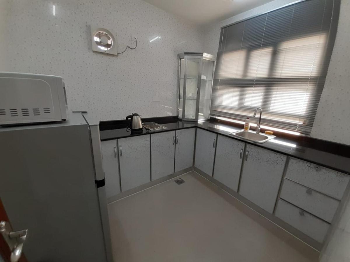 Al Jood Hotel Apartment Hilf Екстер'єр фото